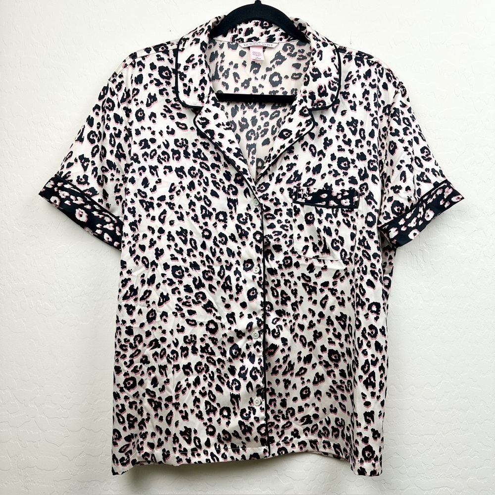 Victoria’s Secret Pink Leopard Satin Short Sleeve Pajama Top Sleep Shirt Size M